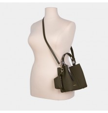 AA012412176 A stylish bag...