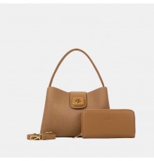 AA012405156 A medium-sized...