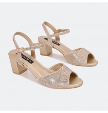 ZSQ782 Sandal with a modern...