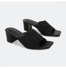 NXQ2575 Wide Heel slippers...