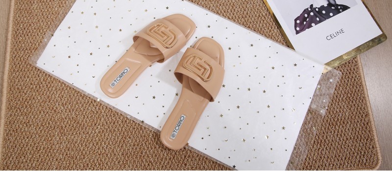 Slippers (outlet)